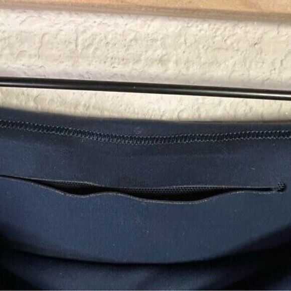 Lululemon womens cropped teal leggings size 6 - Picture 7 of 8
